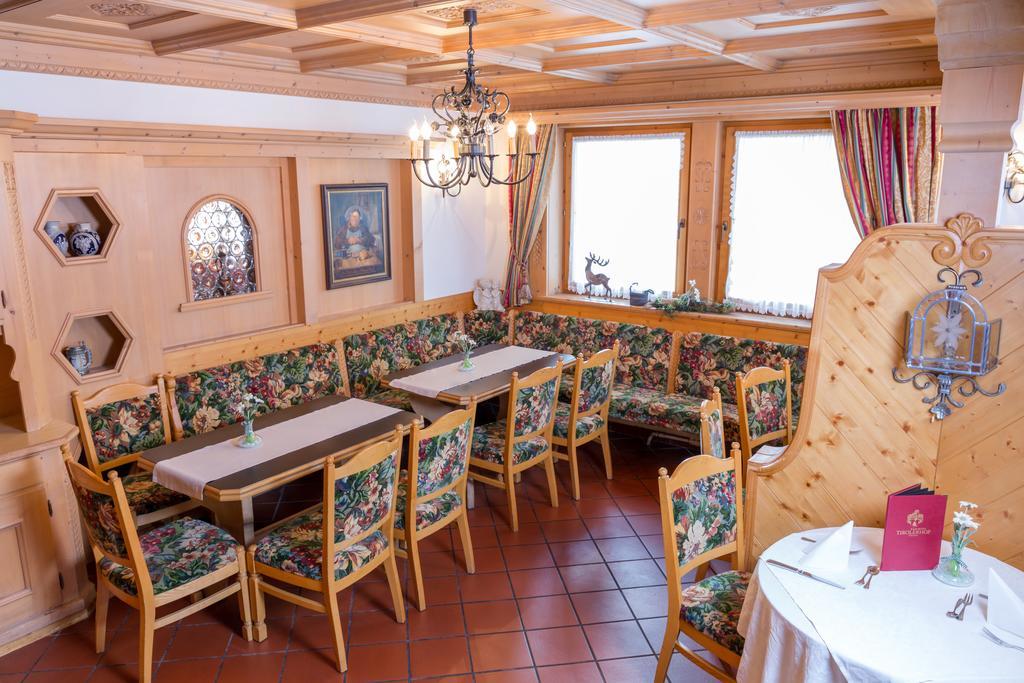 Hotel Tirolerhof Serfaus Bagian luar foto