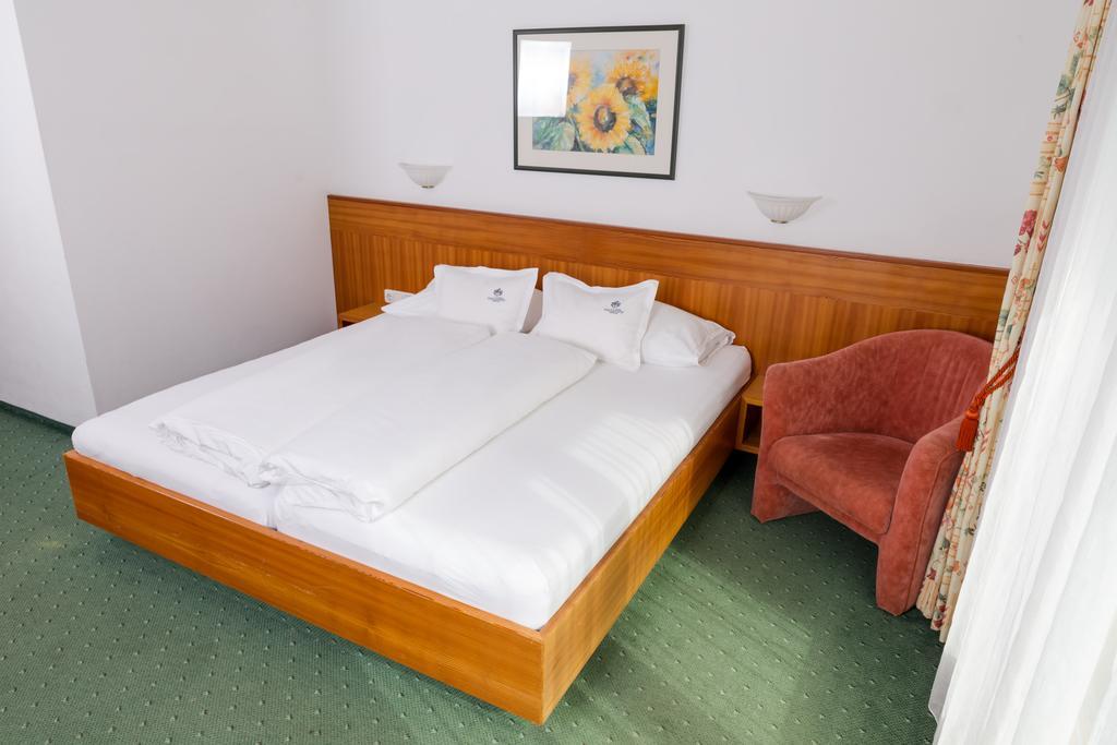 Hotel Tirolerhof Serfaus Bagian luar foto