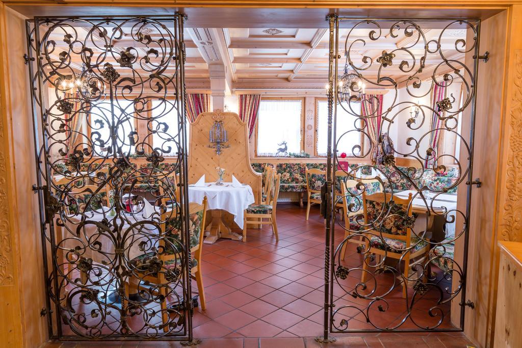 Hotel Tirolerhof Serfaus Bagian luar foto